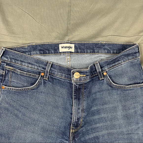 Wrangler Larston Men’s Jeans - Picture 2 of 4